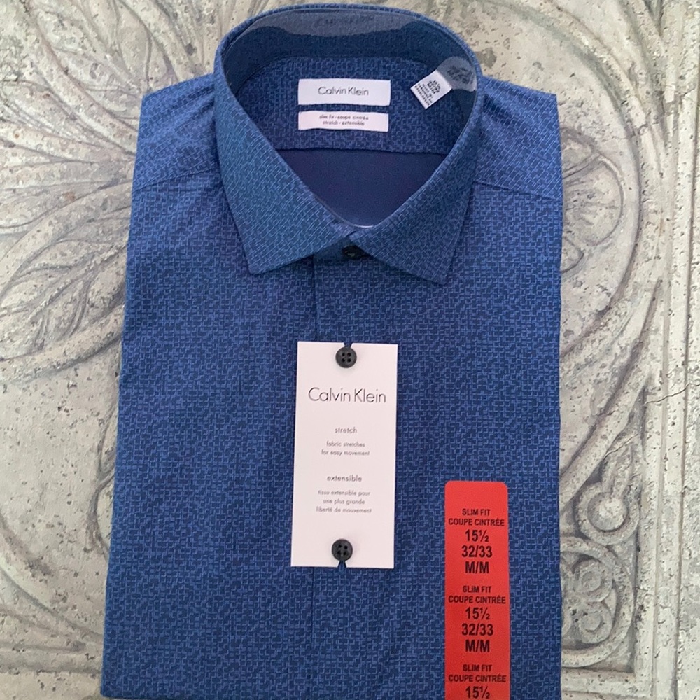 New men’s Calvin Klein button down dress shirt